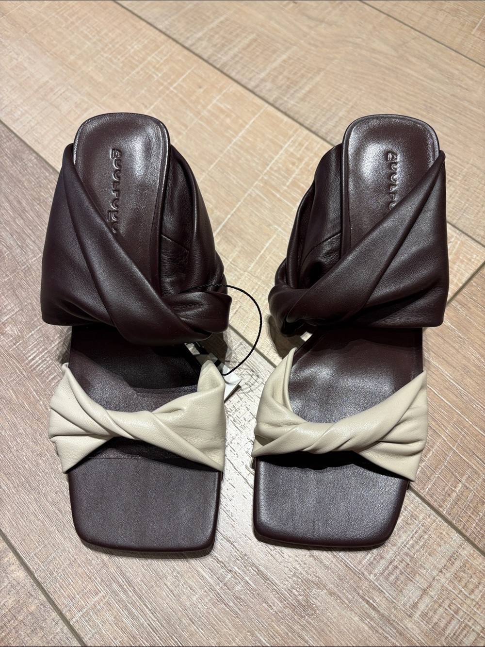 Adolfo Dominguez Two-Tone Knot Slide Sandals in Dark Brown and Cream 6.5